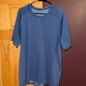 lululemon athletica Men's Short Sleeve Blue Tee